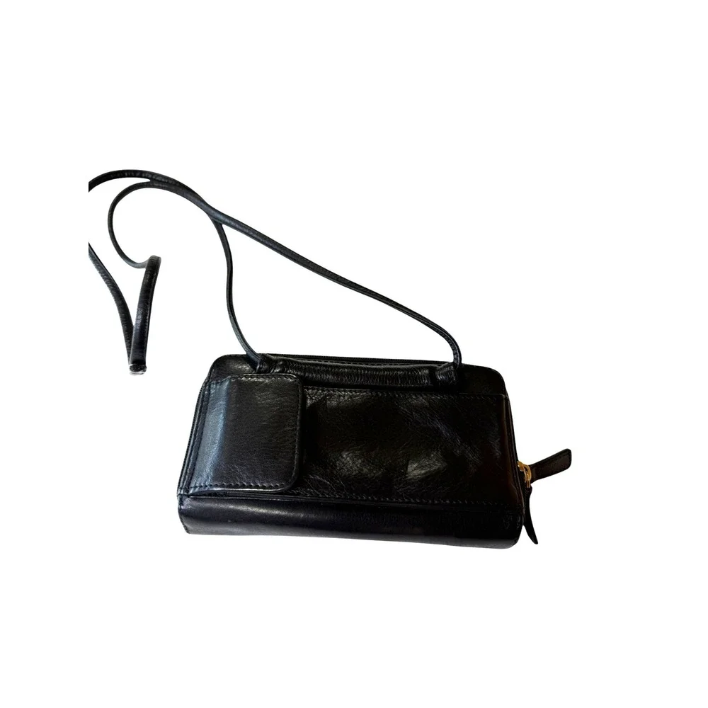 Fossil Black Leather Clutch Wallet with Detachable Strap and Silver Hardware Y2K